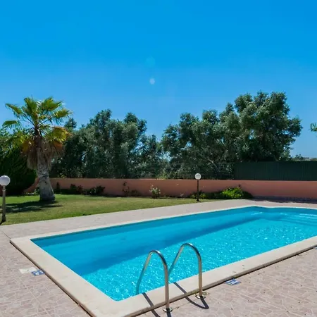 Vila Akivillas Pearl *